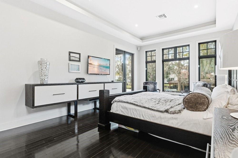 Image 20 of 65 For 2550 Venetian Way