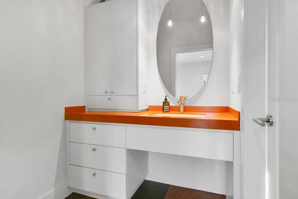 Image 30 of 65 For 2550 Venetian Way