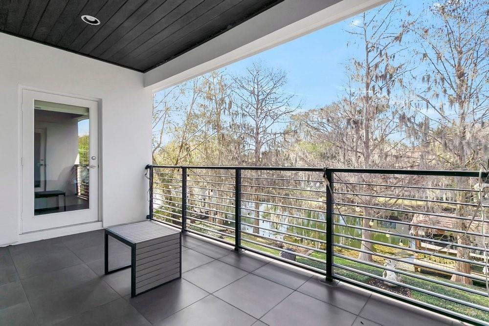 Image 47 of 65 For 2550 Venetian Way