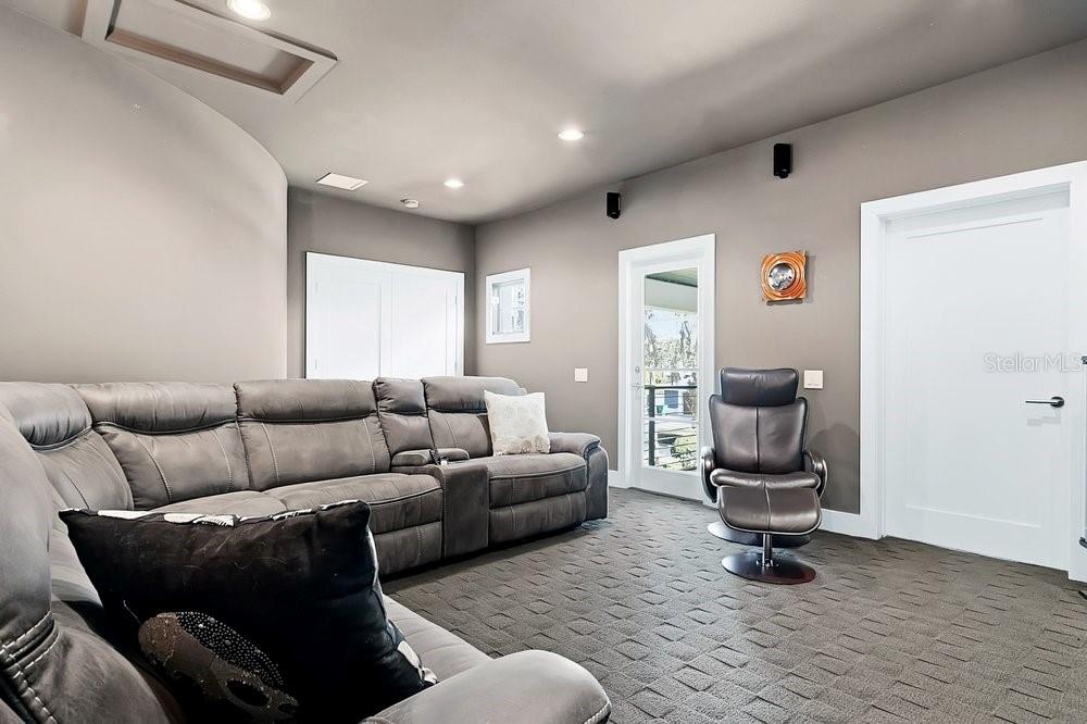 Image 6 of 65 For 2550 Venetian Way