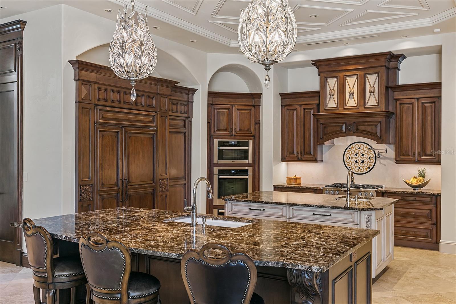 Image 14 of 72 For 6142 Grosvenor Shore Drive