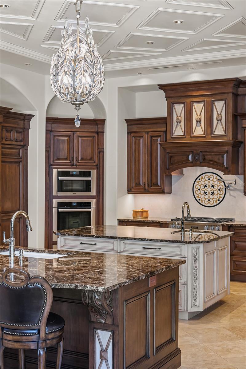 Image 15 of 72 For 6142 Grosvenor Shore Drive