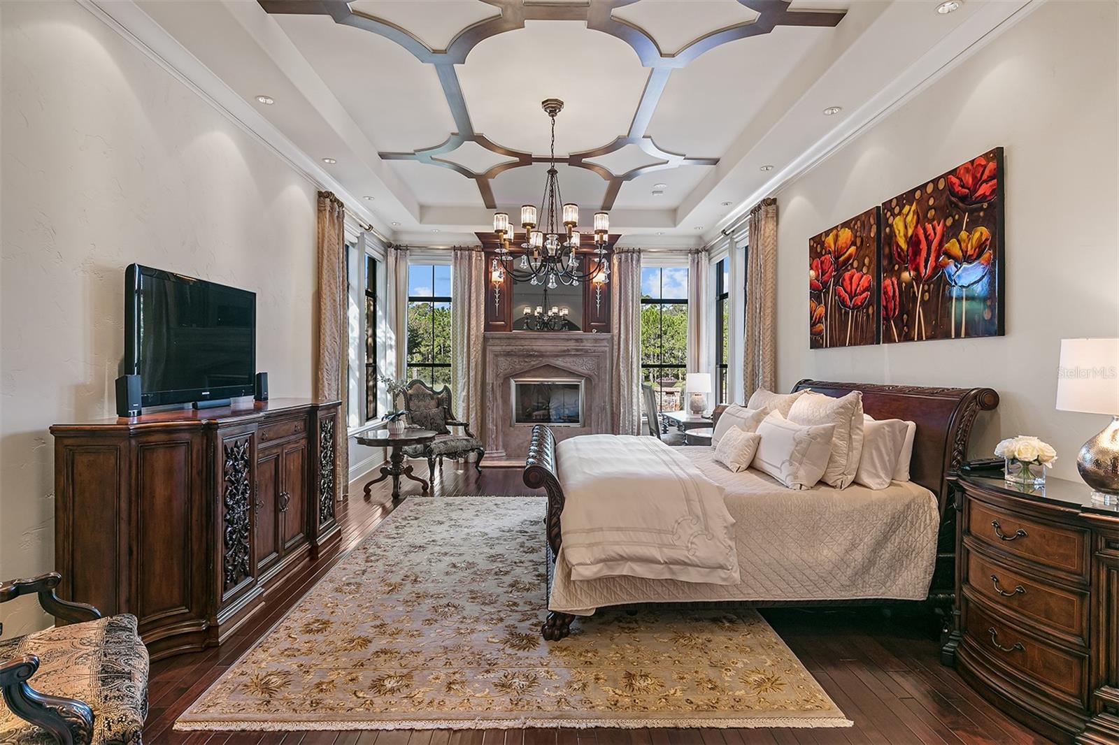 Image 26 of 72 For 6142 Grosvenor Shore Drive