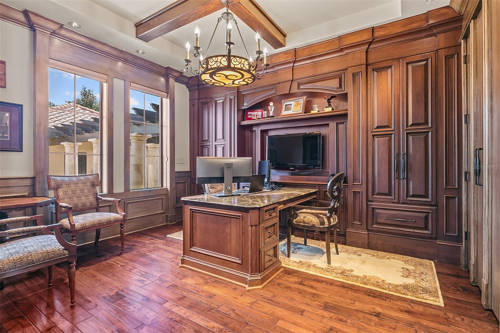 Image 31 of 72 For 6142 Grosvenor Shore Drive