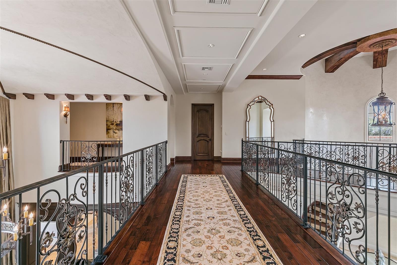 Image 45 of 72 For 6142 Grosvenor Shore Drive