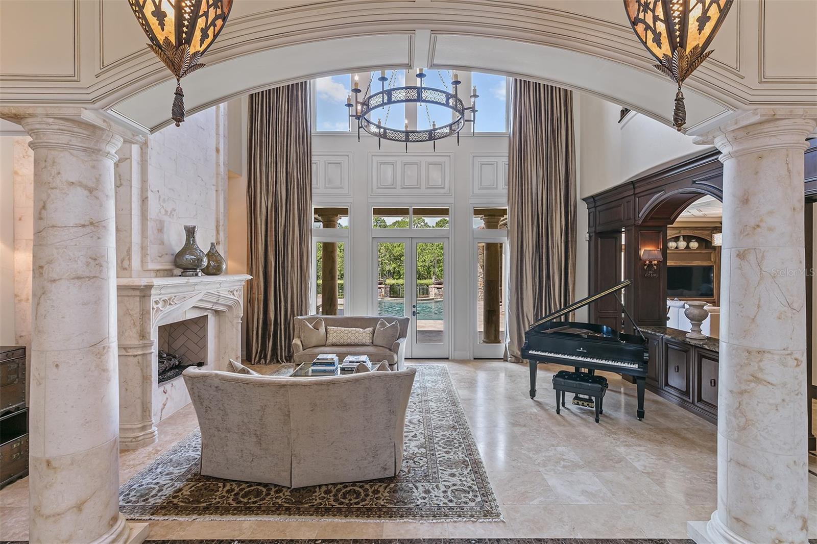 Image 5 of 72 For 6142 Grosvenor Shore Drive