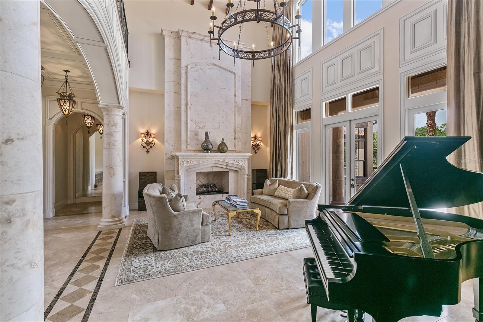 Image 7 of 72 For 6142 Grosvenor Shore Drive