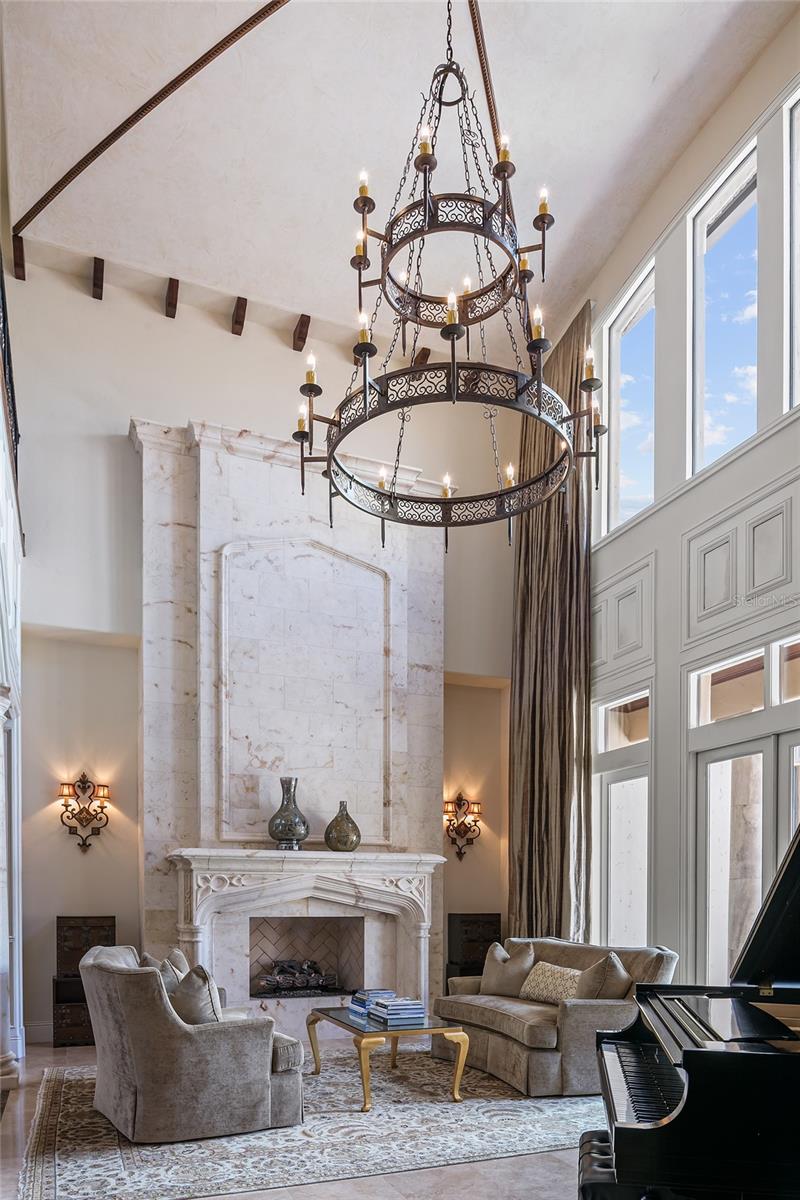 Image 9 of 72 For 6142 Grosvenor Shore Drive