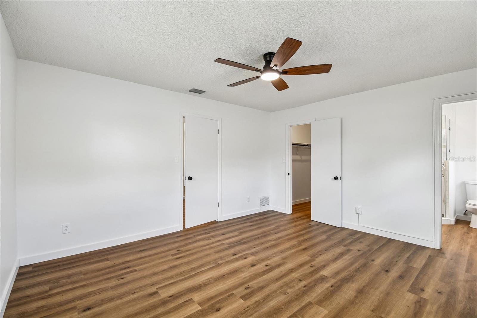 Image 17 of 38 For 3246 Athena Drive