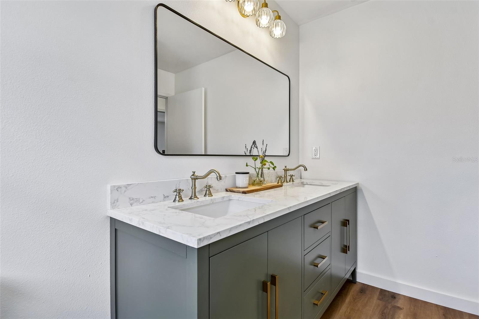 Image 30 of 38 For 3246 Athena Drive