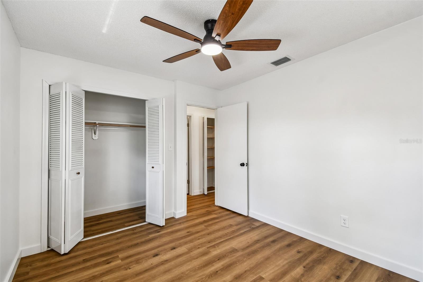 Image 34 of 38 For 3246 Athena Drive