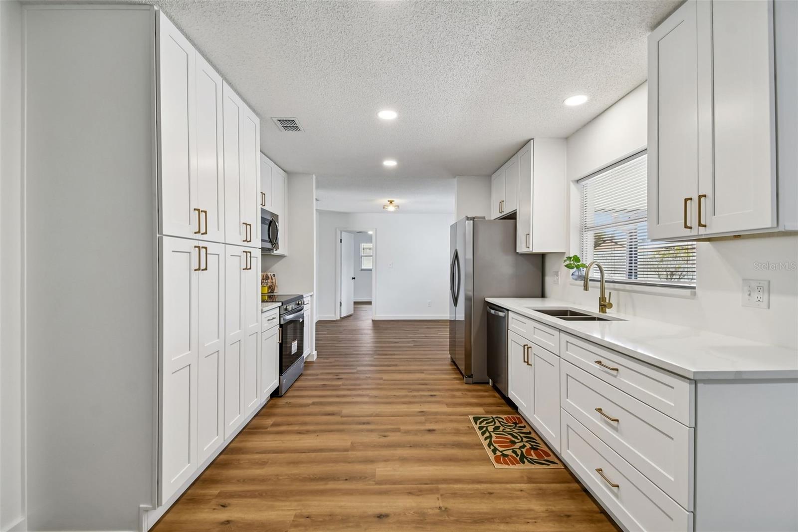 Image 9 of 38 For 3246 Athena Drive