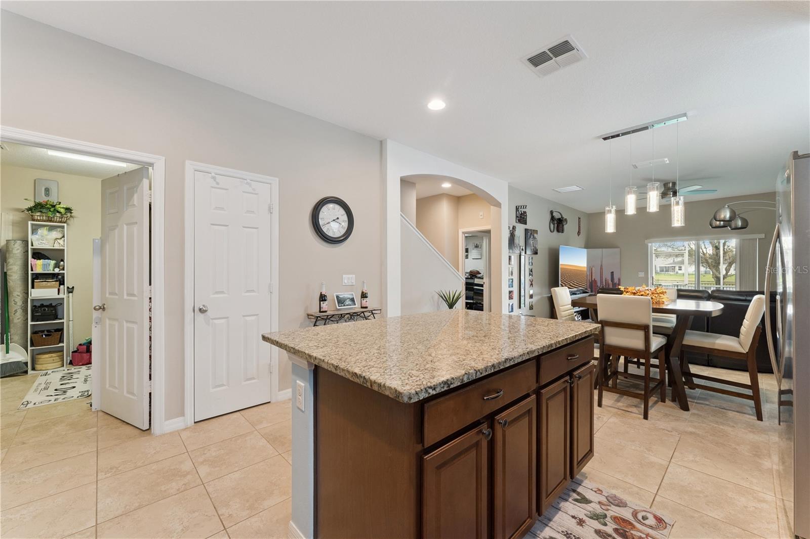 Image 12 of 41 For 10942 High Bush Court