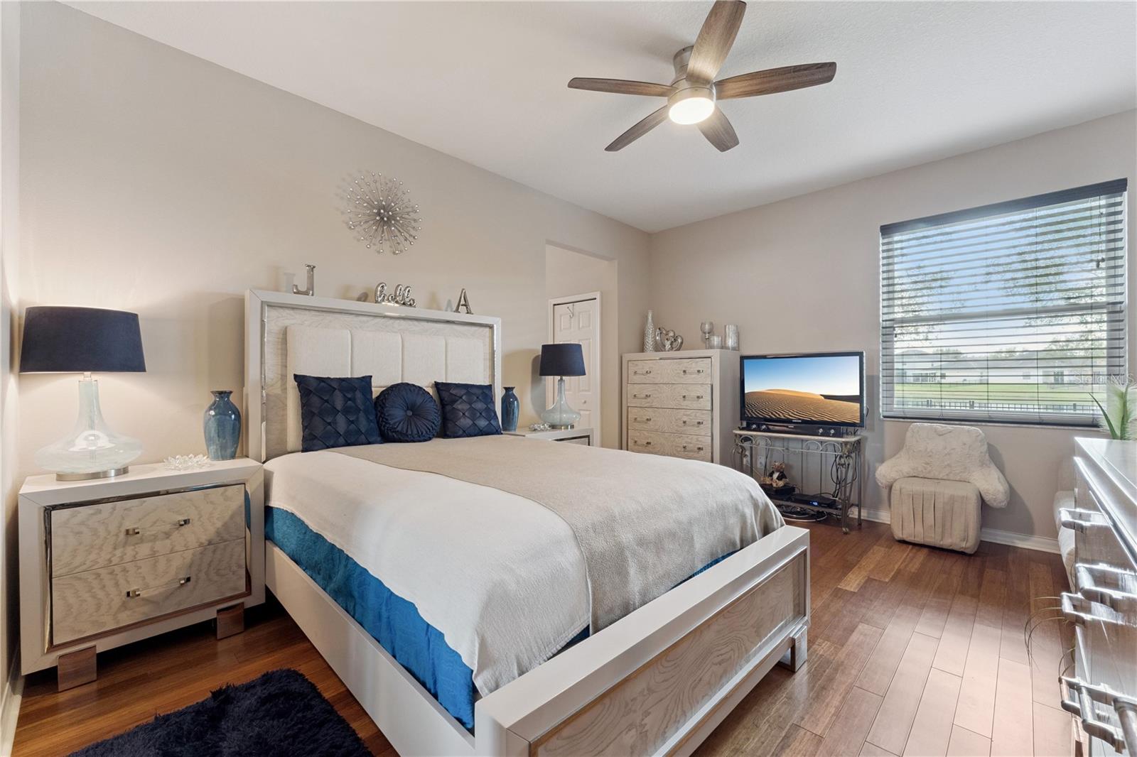 Image 20 of 41 For 10942 High Bush Court