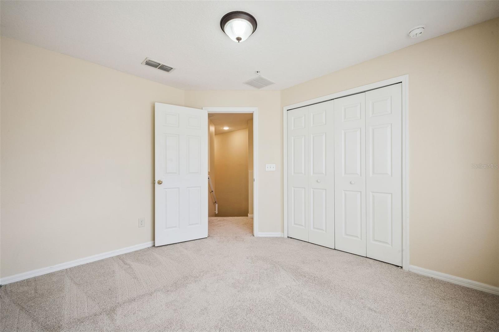 Image 25 of 48 For 952 Davenwood Court