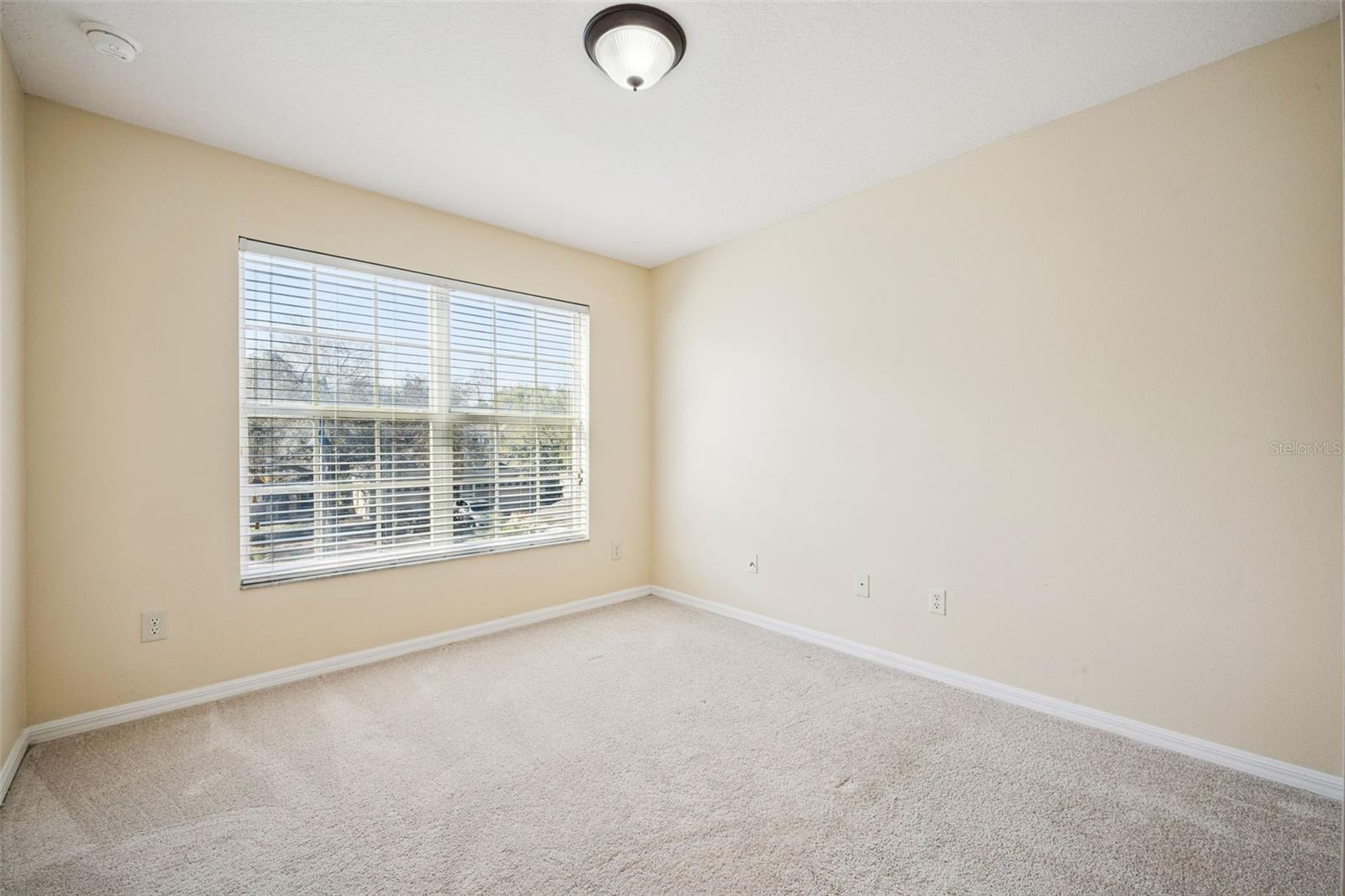 Image 26 of 48 For 952 Davenwood Court