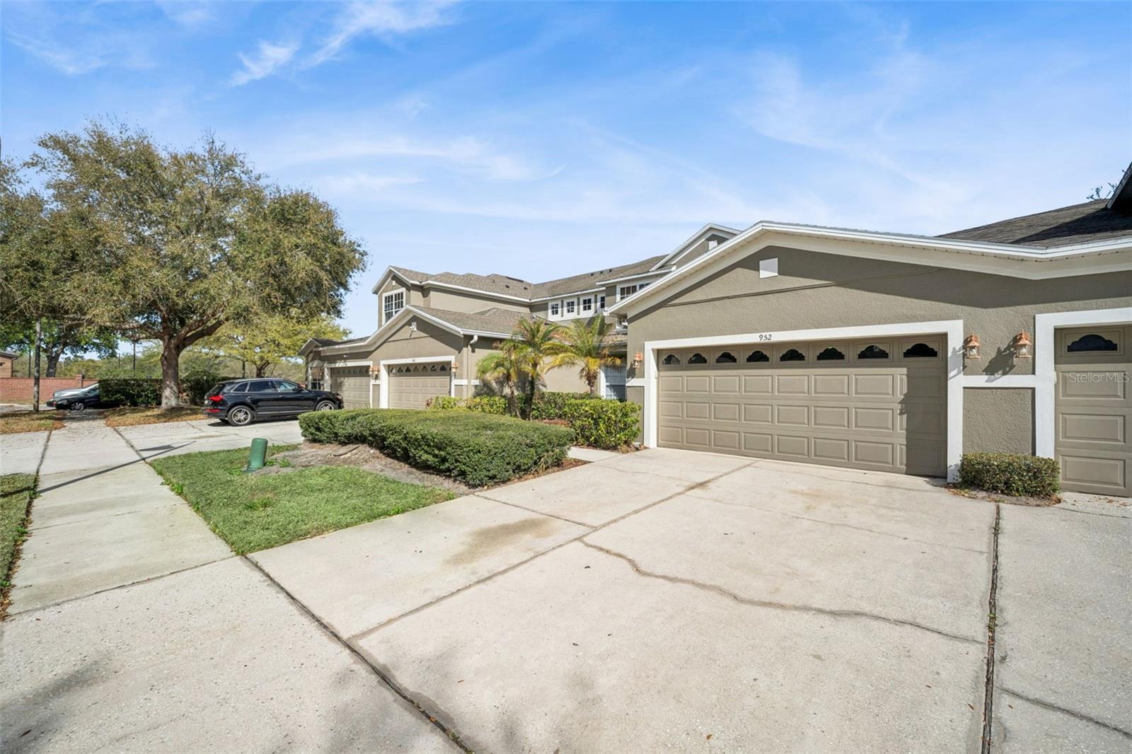 Image 37 of 48 For 952 Davenwood Court