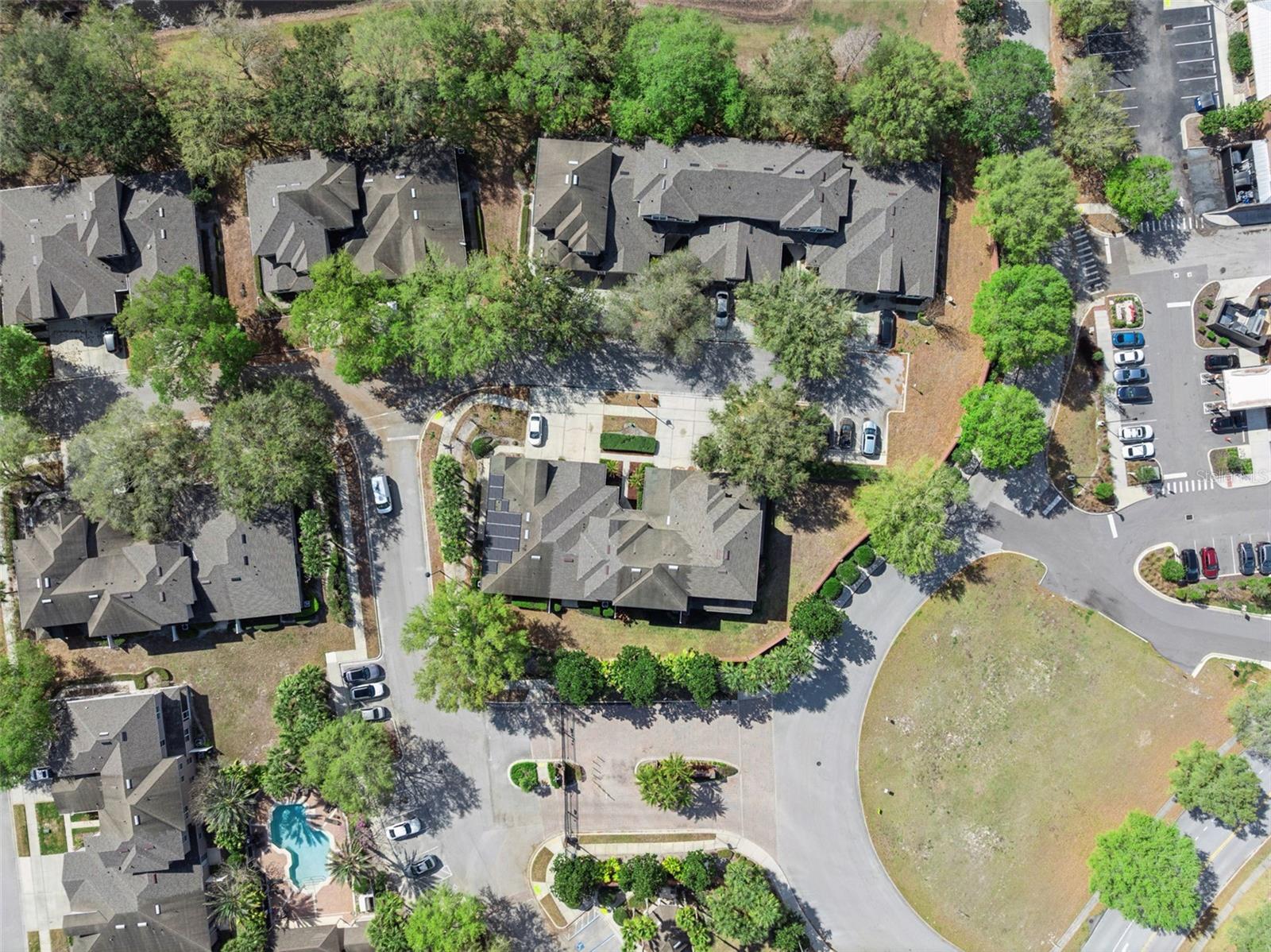 Image 41 of 48 For 952 Davenwood Court