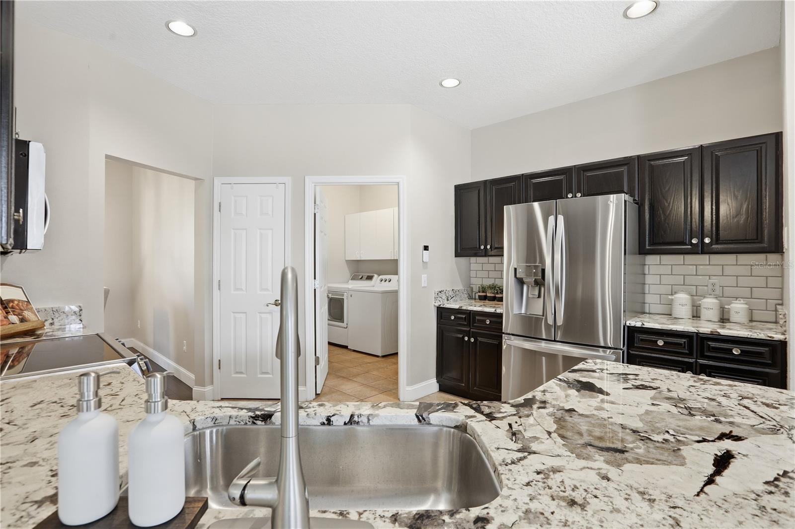 Image 14 of 52 For 1531 Hawkesbury Court