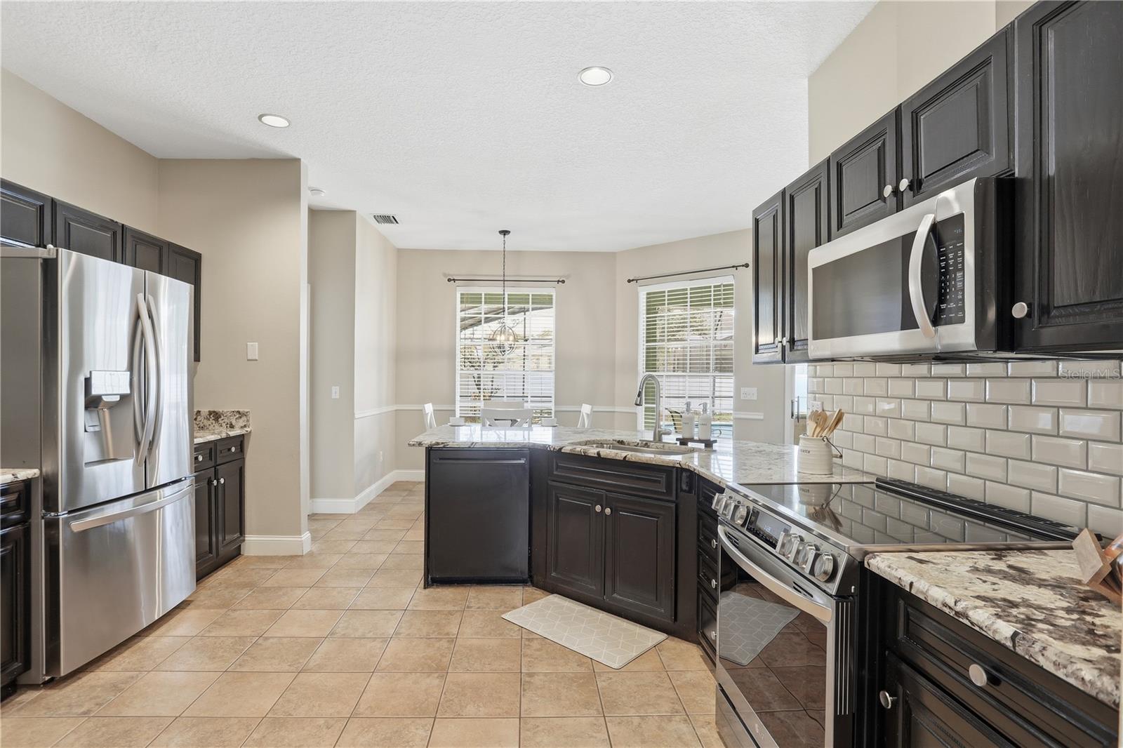 Image 17 of 52 For 1531 Hawkesbury Court