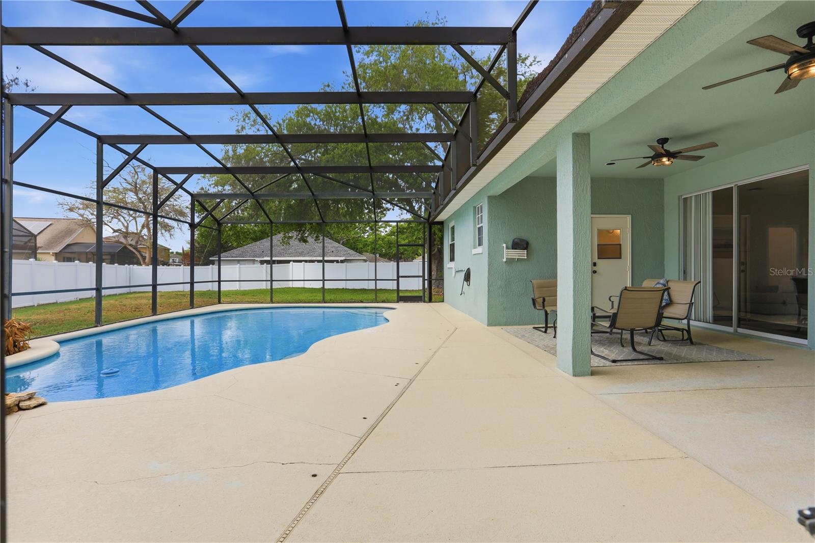 Image 40 of 52 For 1531 Hawkesbury Court