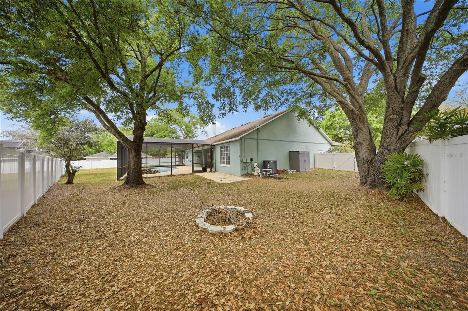 Image 43 of 52 For 1531 Hawkesbury Court