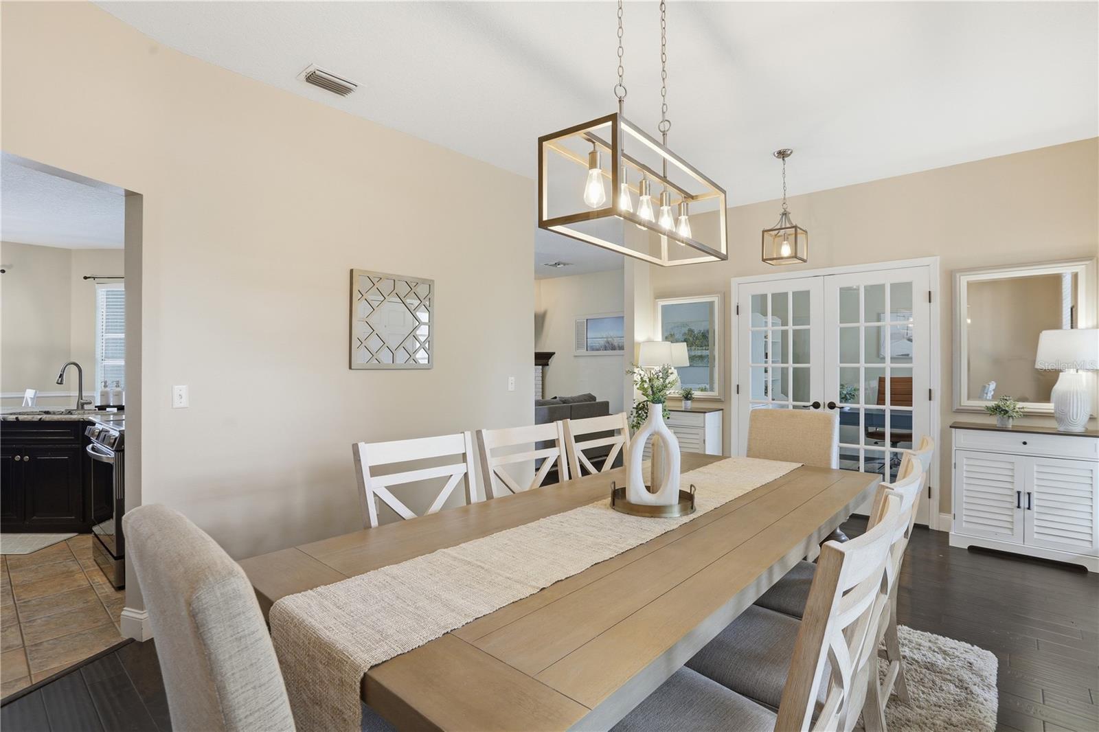 Image 8 of 52 For 1531 Hawkesbury Court