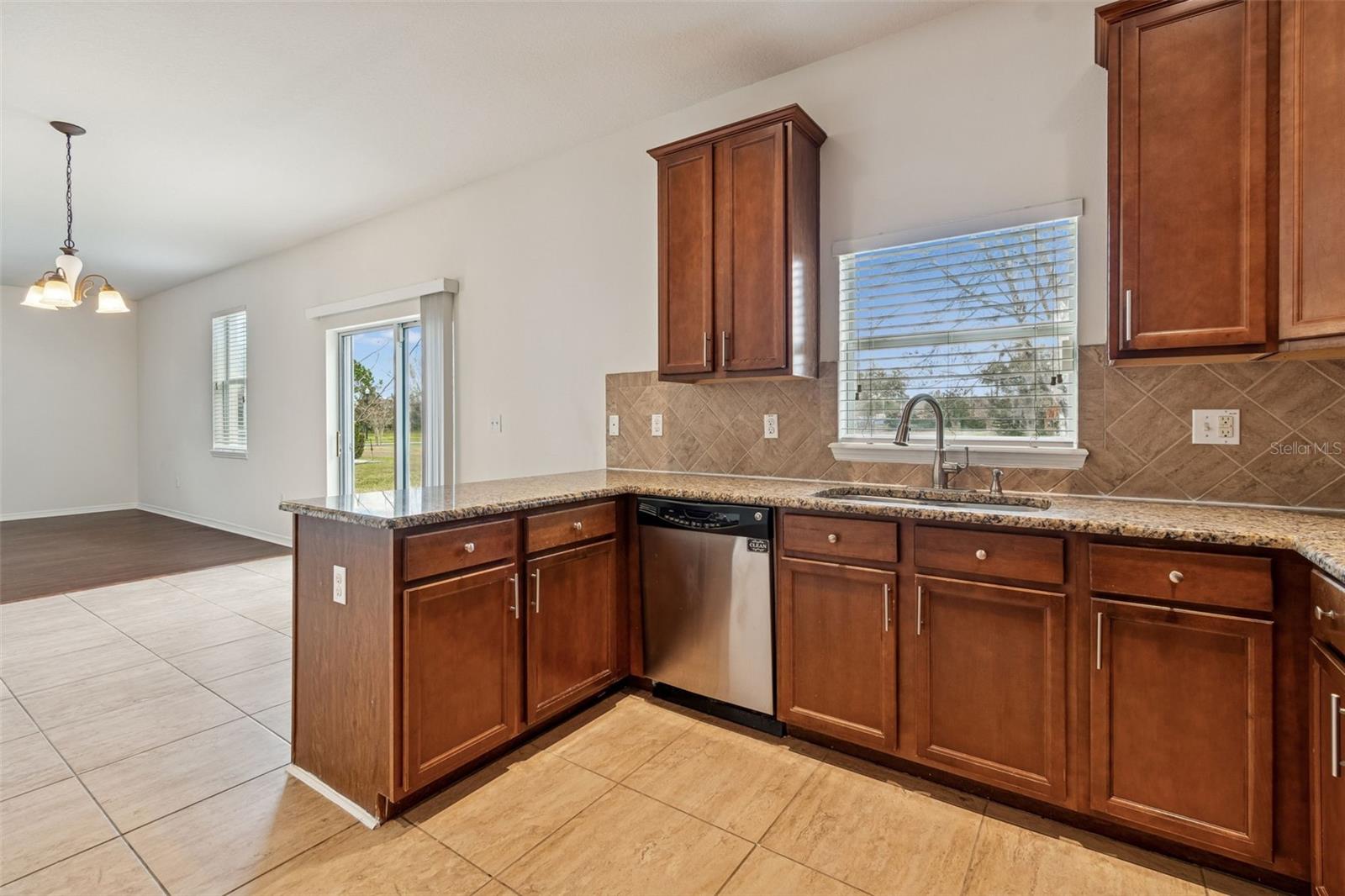 Listing photo id 14 for 4228 Granite Glen Loop