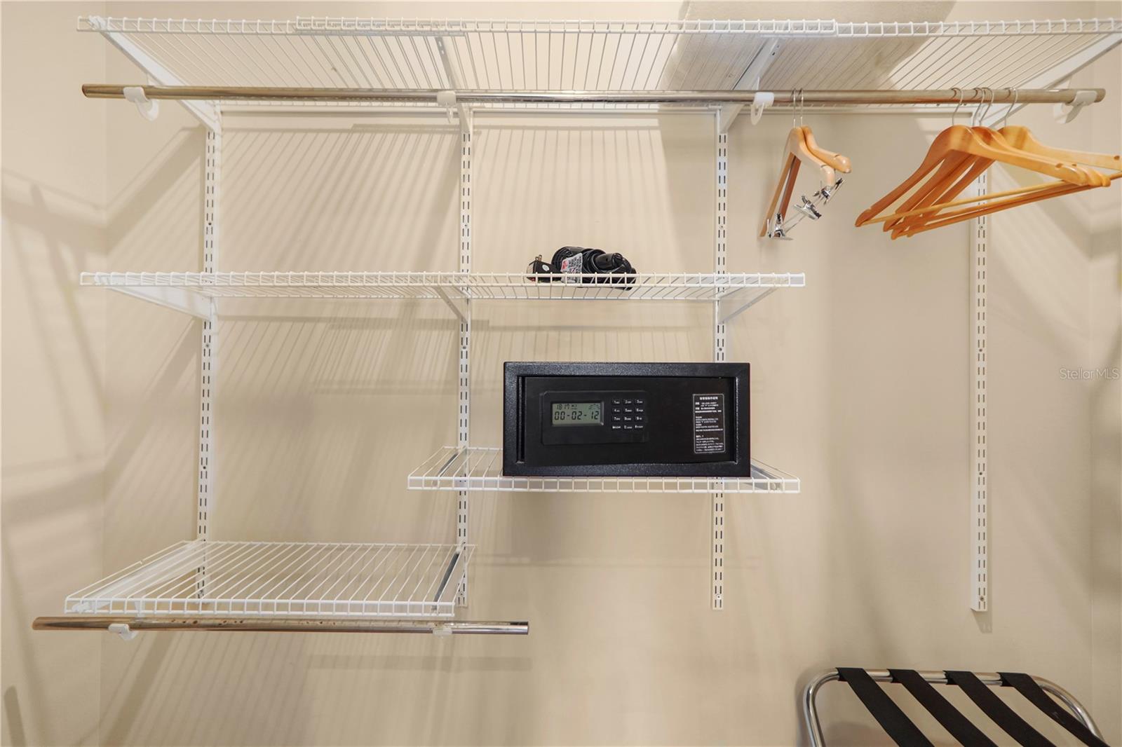 Image 26 of 36 For 7605 Recife Drive