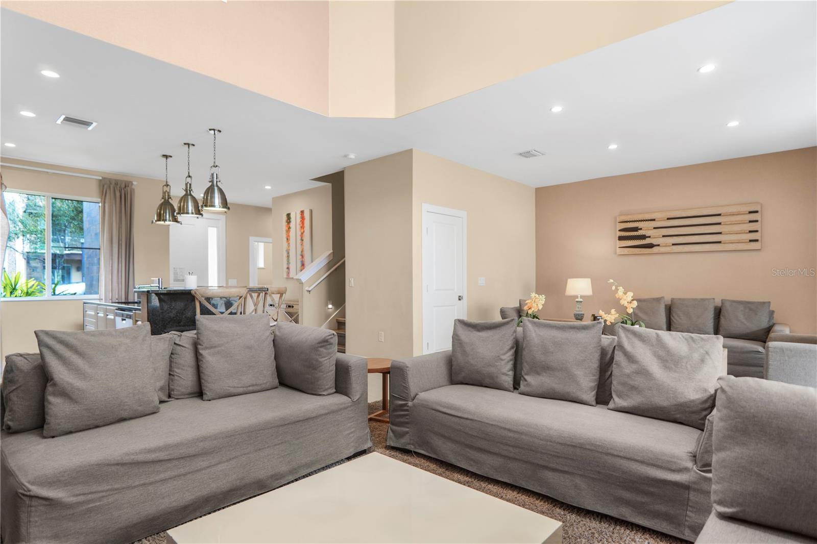 Image 6 of 36 For 7605 Recife Drive