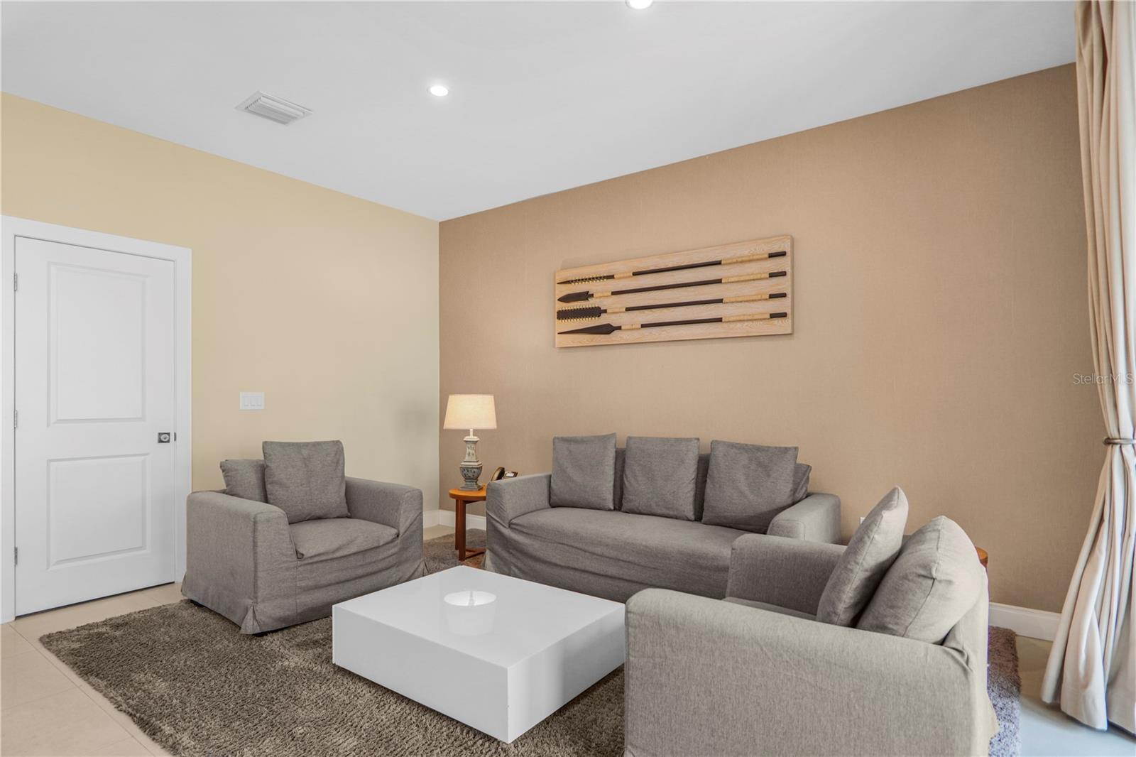 Image 7 of 36 For 7605 Recife Drive