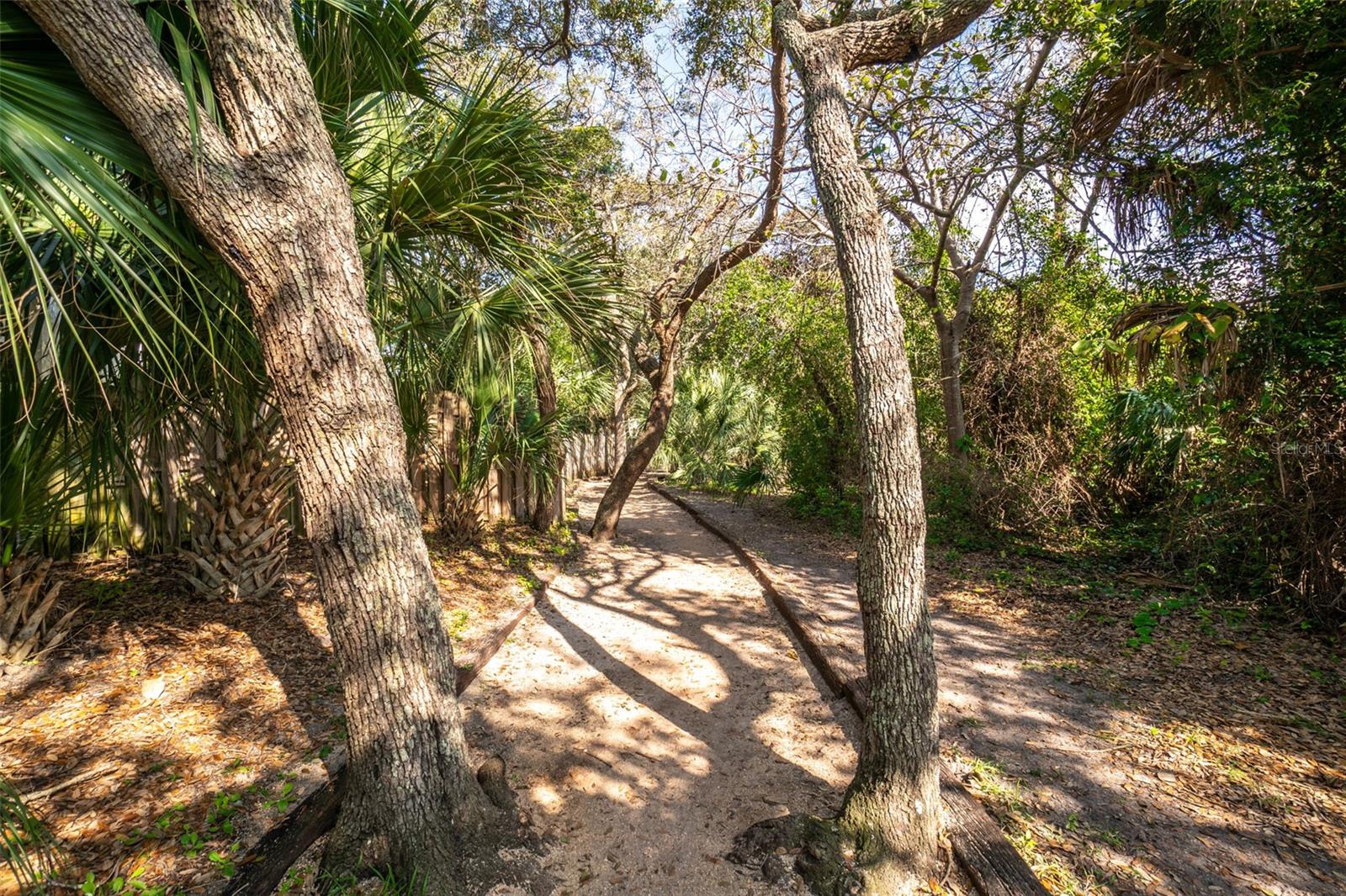 Image 22 of 35 For 8713 Bay Court