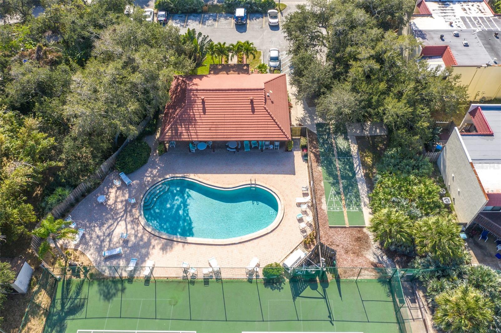 Image 27 of 35 For 8713 Bay Court