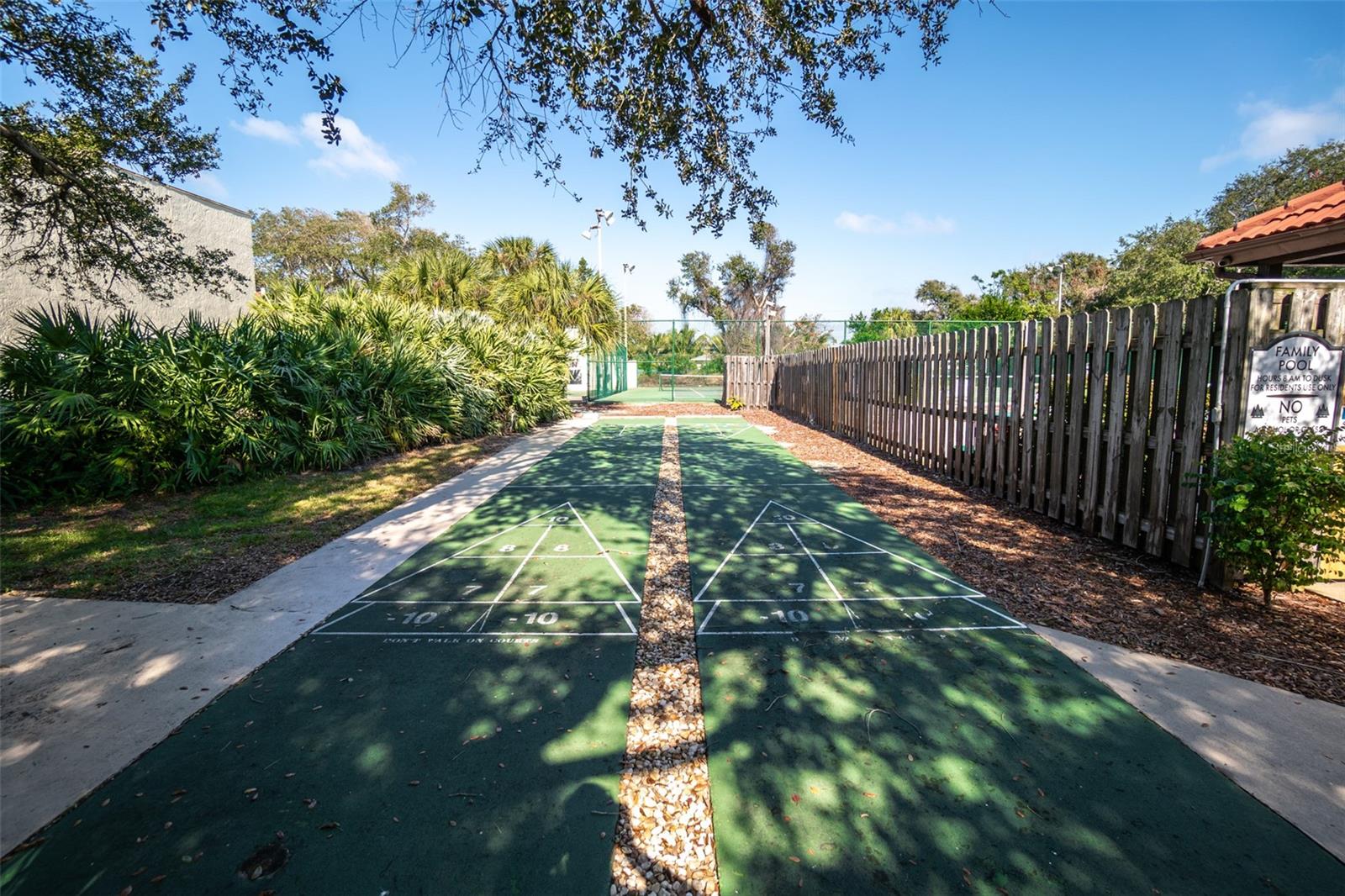 Image 29 of 35 For 8713 Bay Court