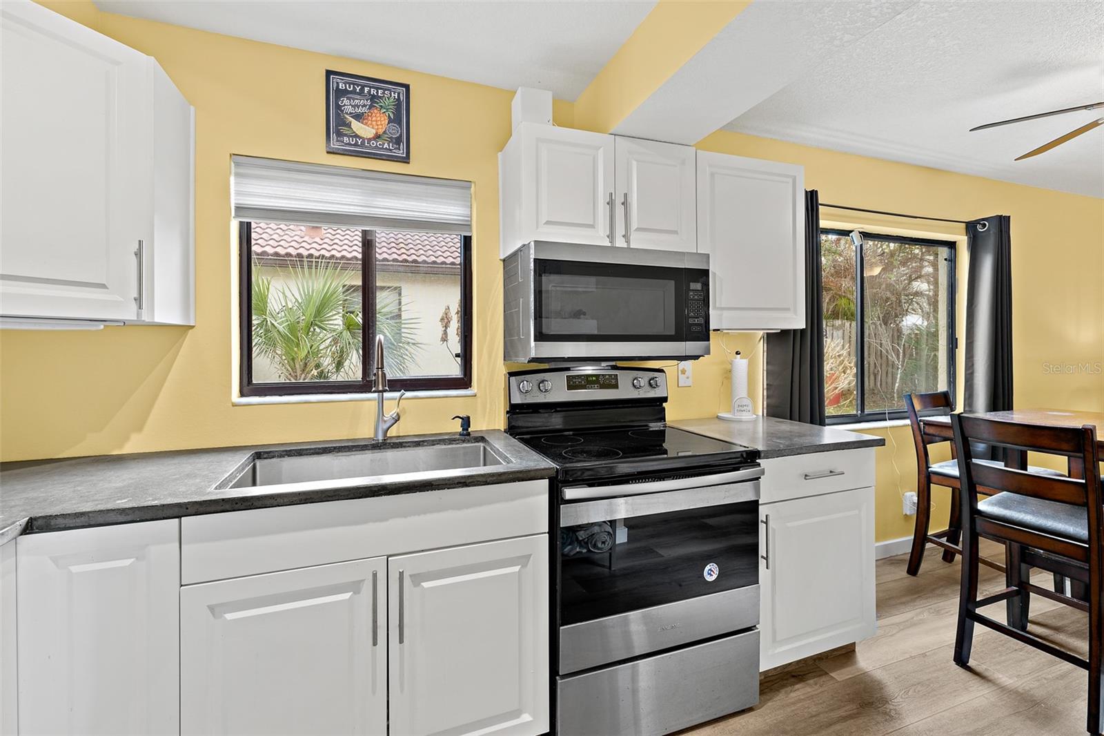 Image 8 of 35 For 8713 Bay Court