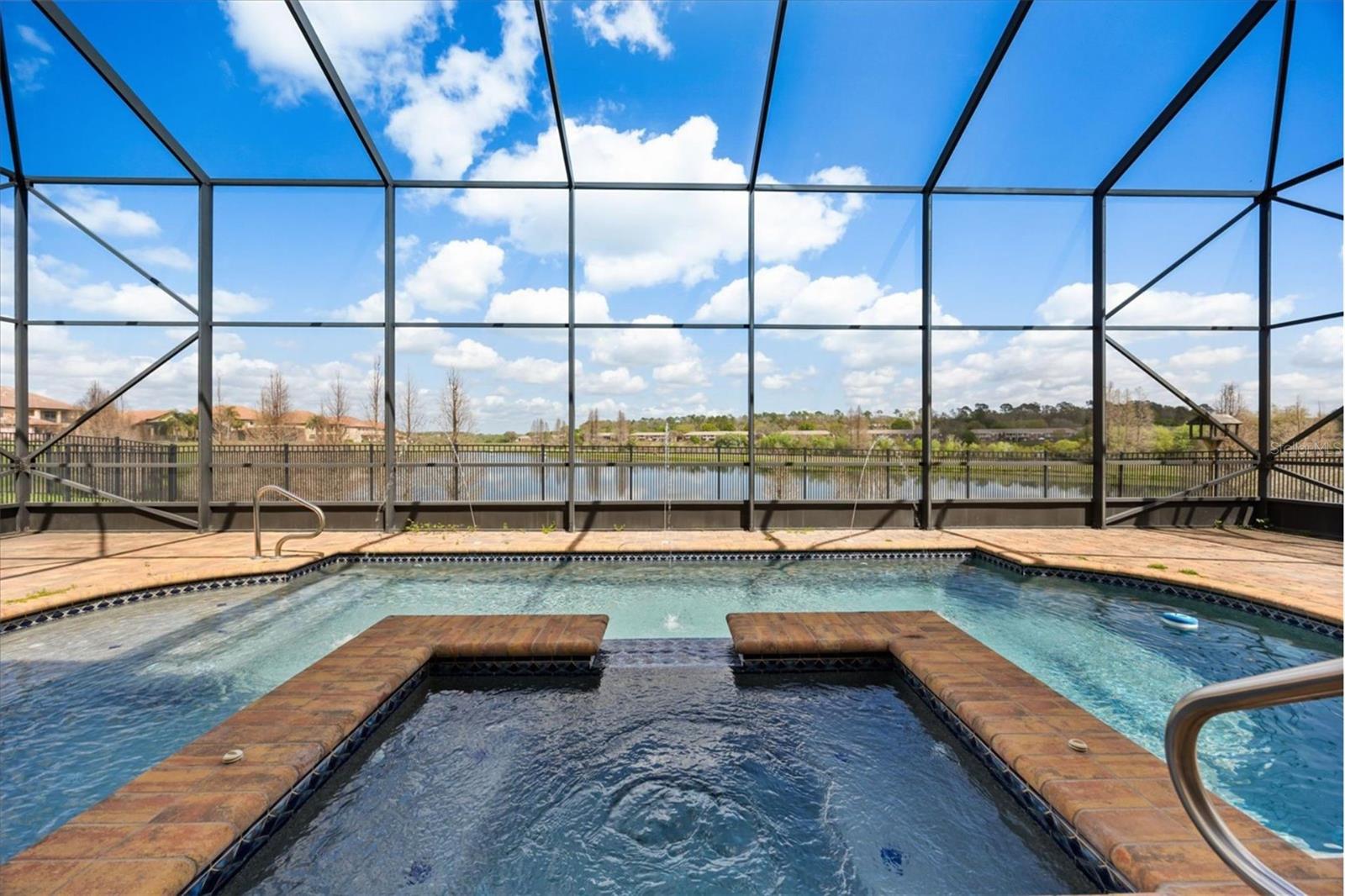 Image 26 of 42 For 1831 Via Lago Drive