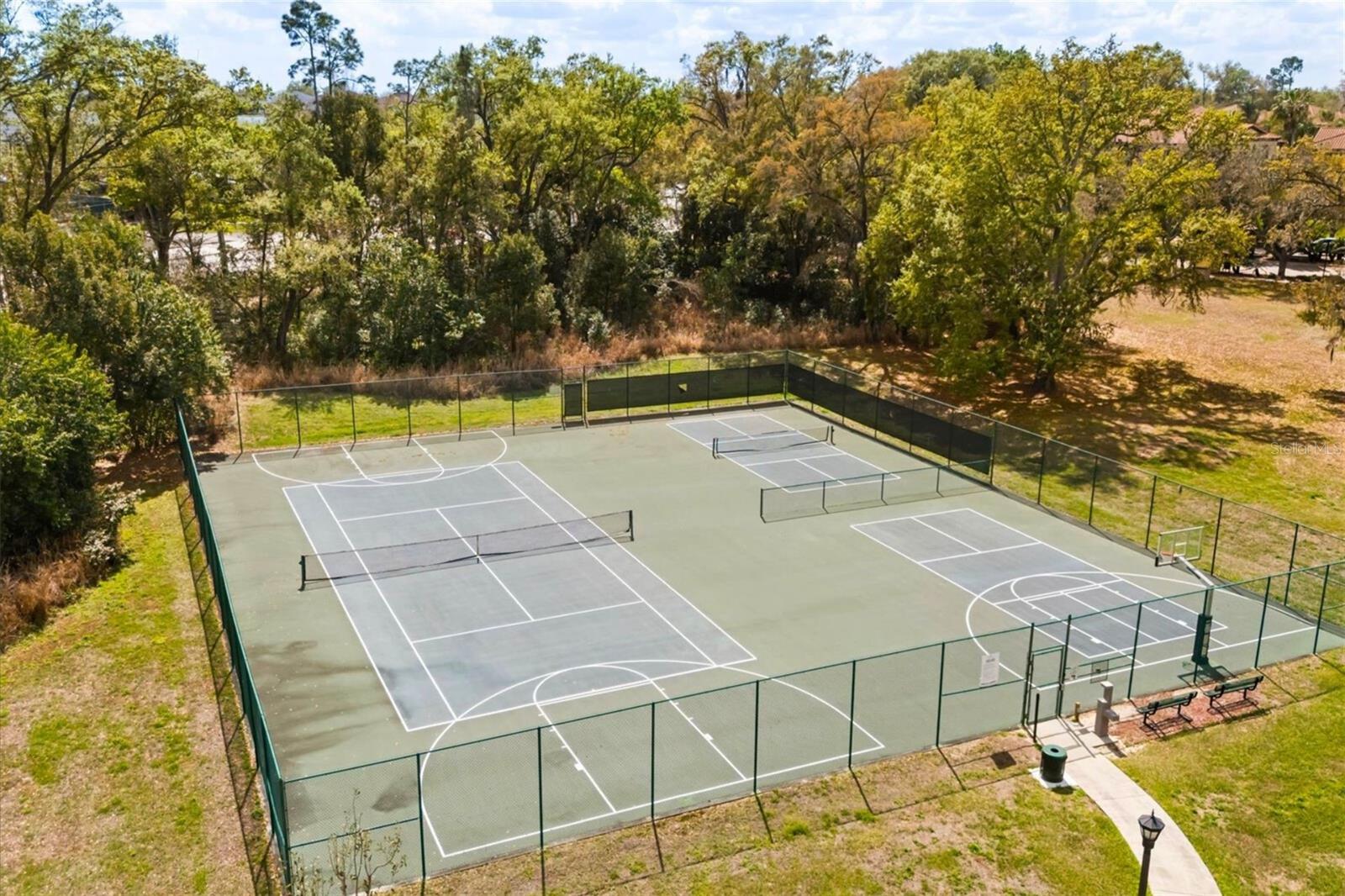 Image 34 of 42 For 1831 Via Lago Drive