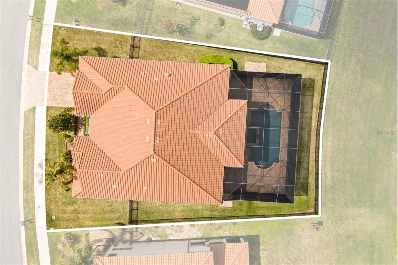 Image 39 of 42 For 1831 Via Lago Drive