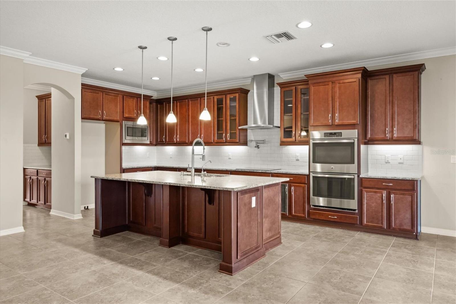 Image 4 of 42 For 1831 Via Lago Drive