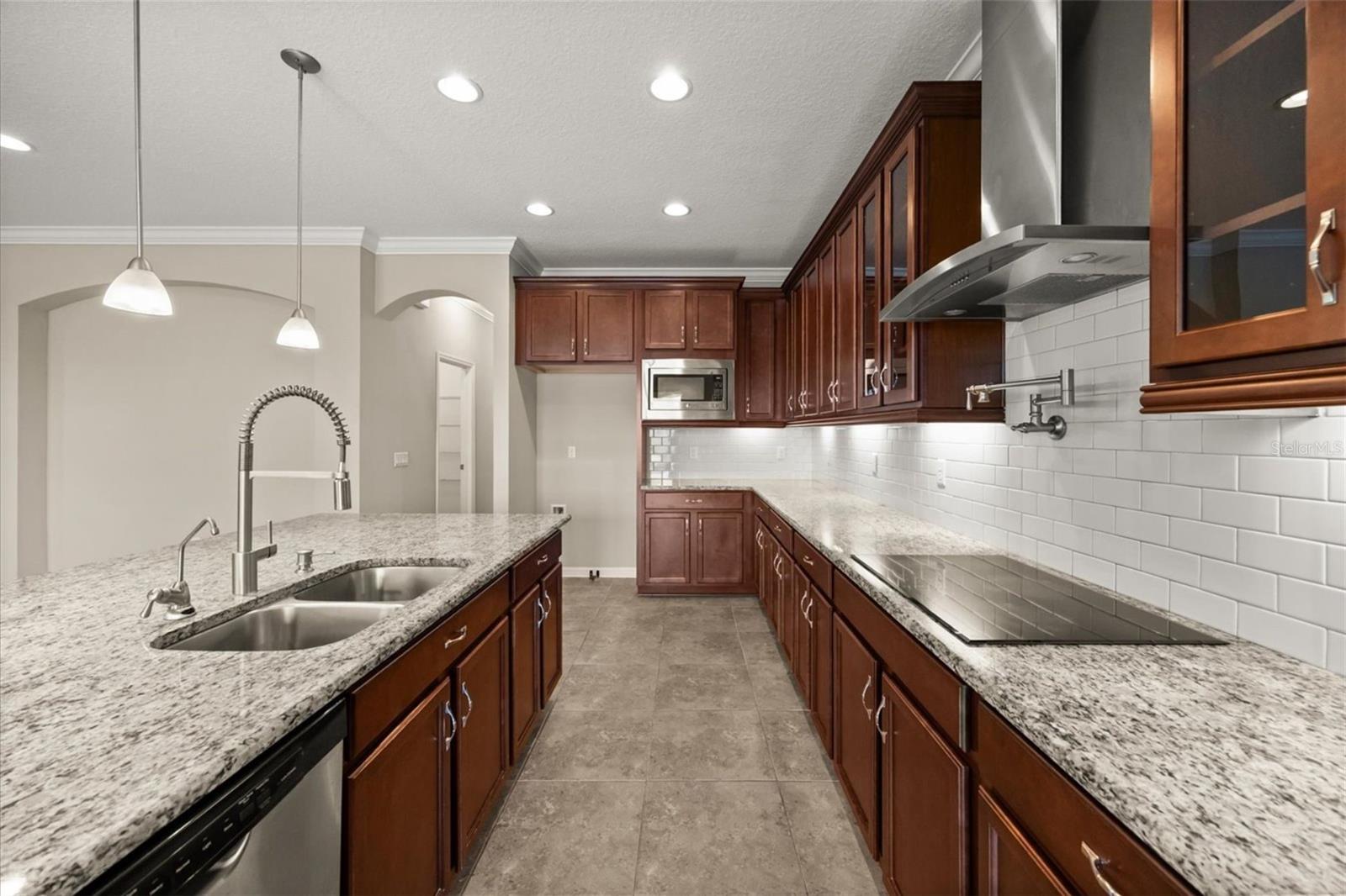 Image 5 of 42 For 1831 Via Lago Drive