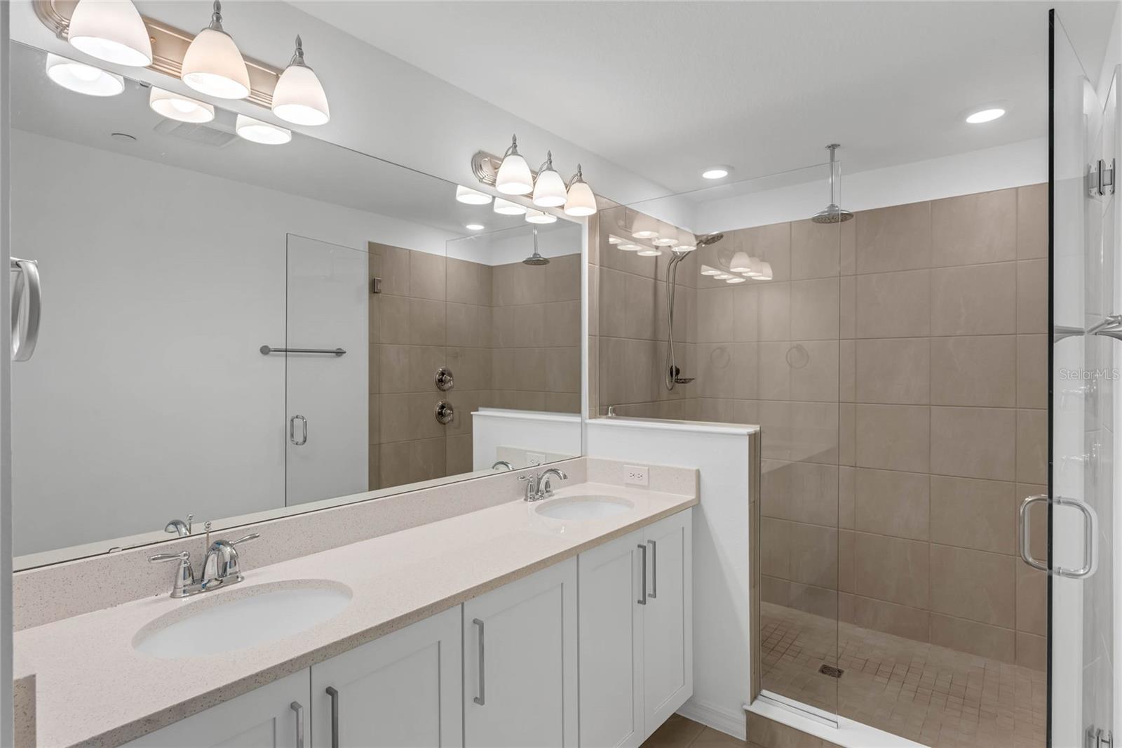 Image 15 of 37 For 12636 Willstatter Avenue