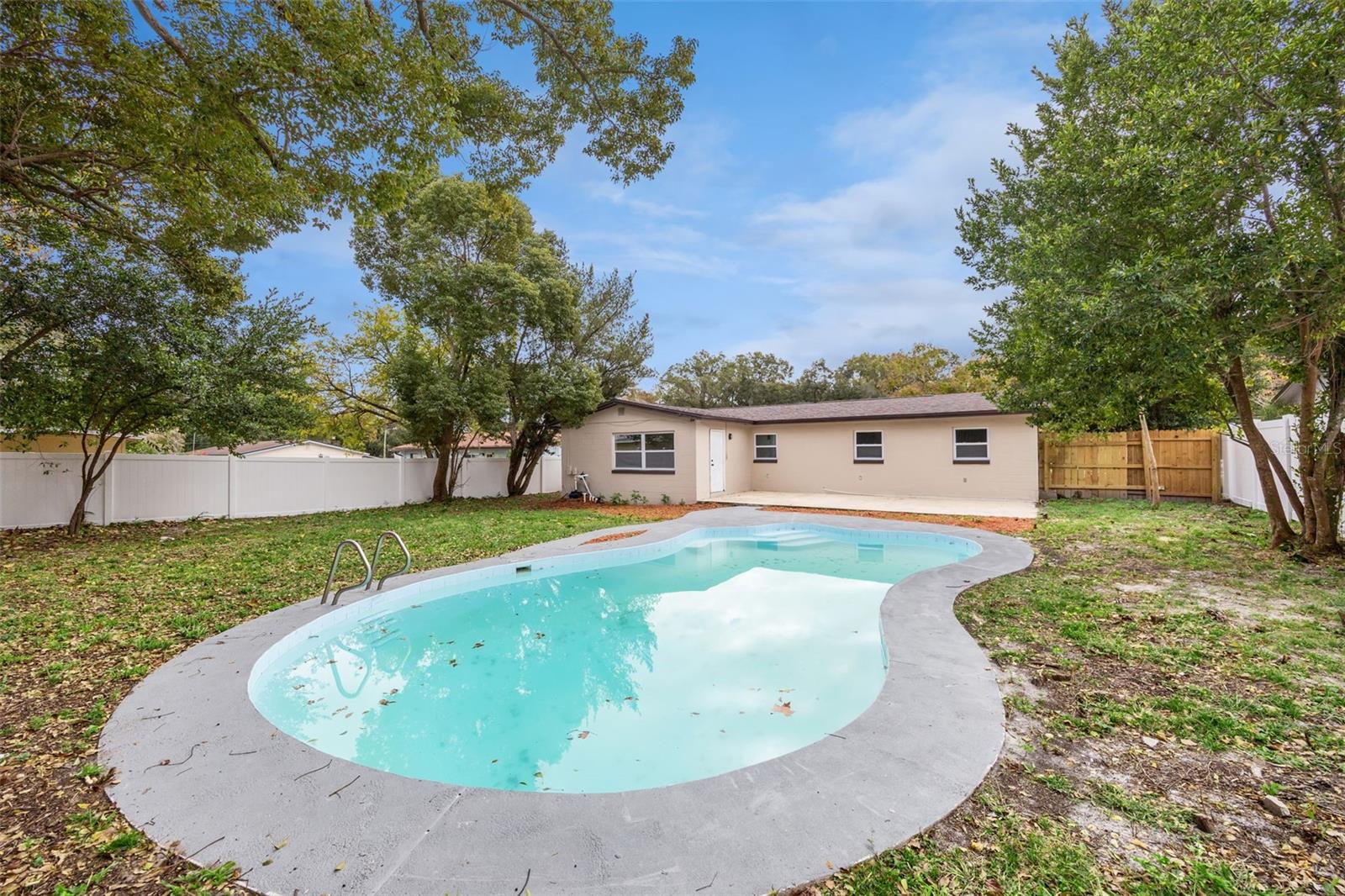 Image 39 of 57 For 3033 Sutton Drive