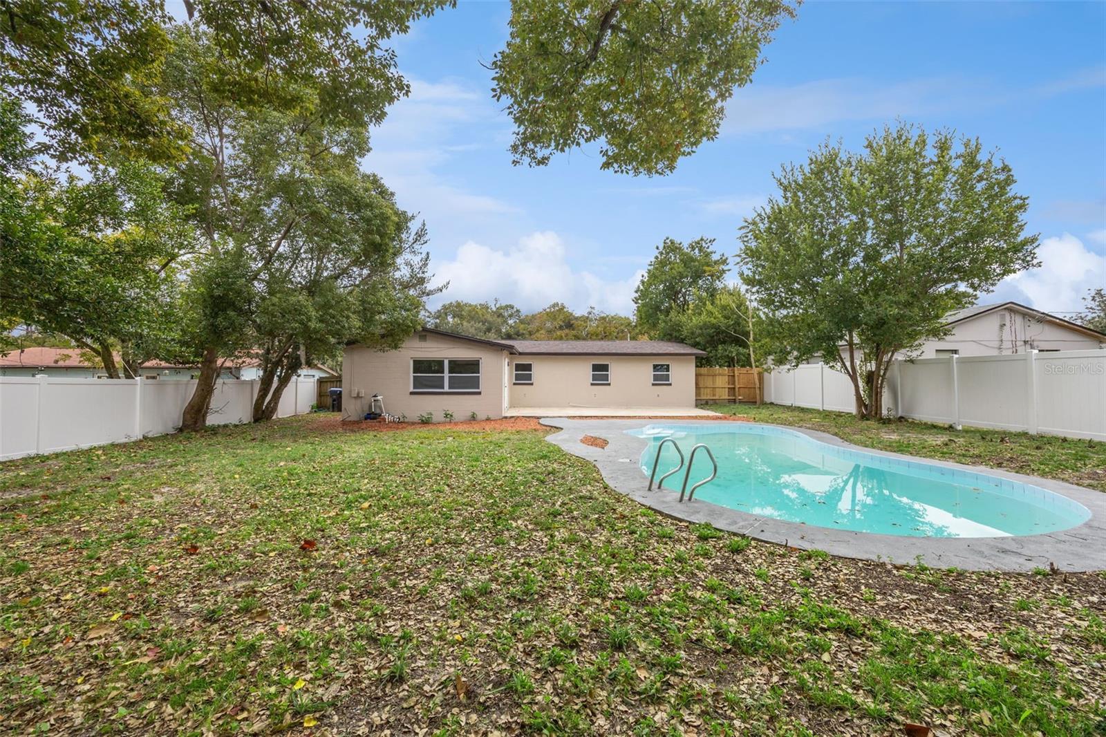 Image 41 of 57 For 3033 Sutton Drive