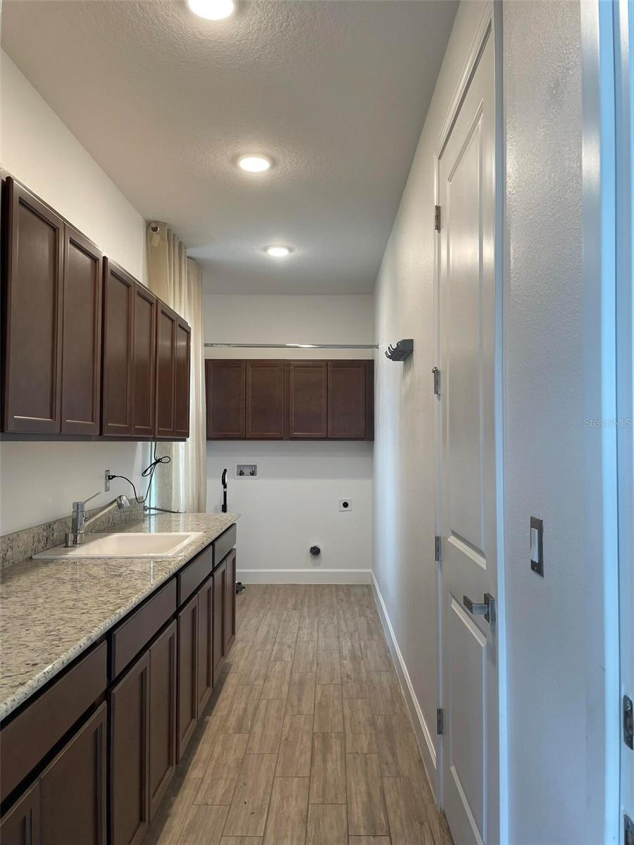 Image 4 of 82 For 17708 Sawgrass Run