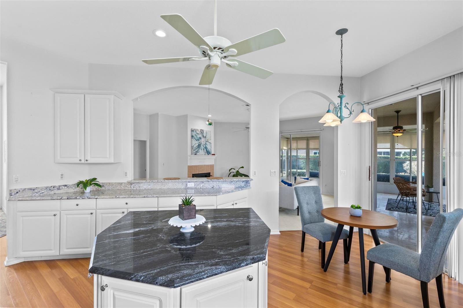 Image 13 of 30 For 905 Torrey Pine Drive