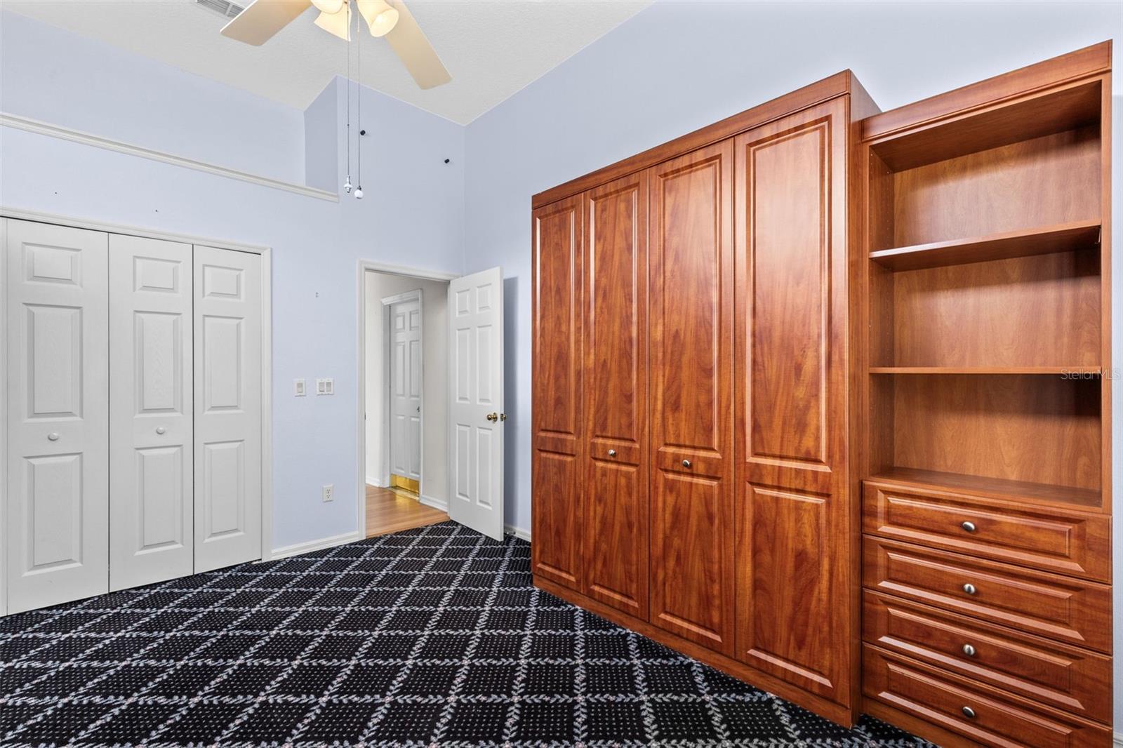 Image 16 of 30 For 905 Torrey Pine Drive