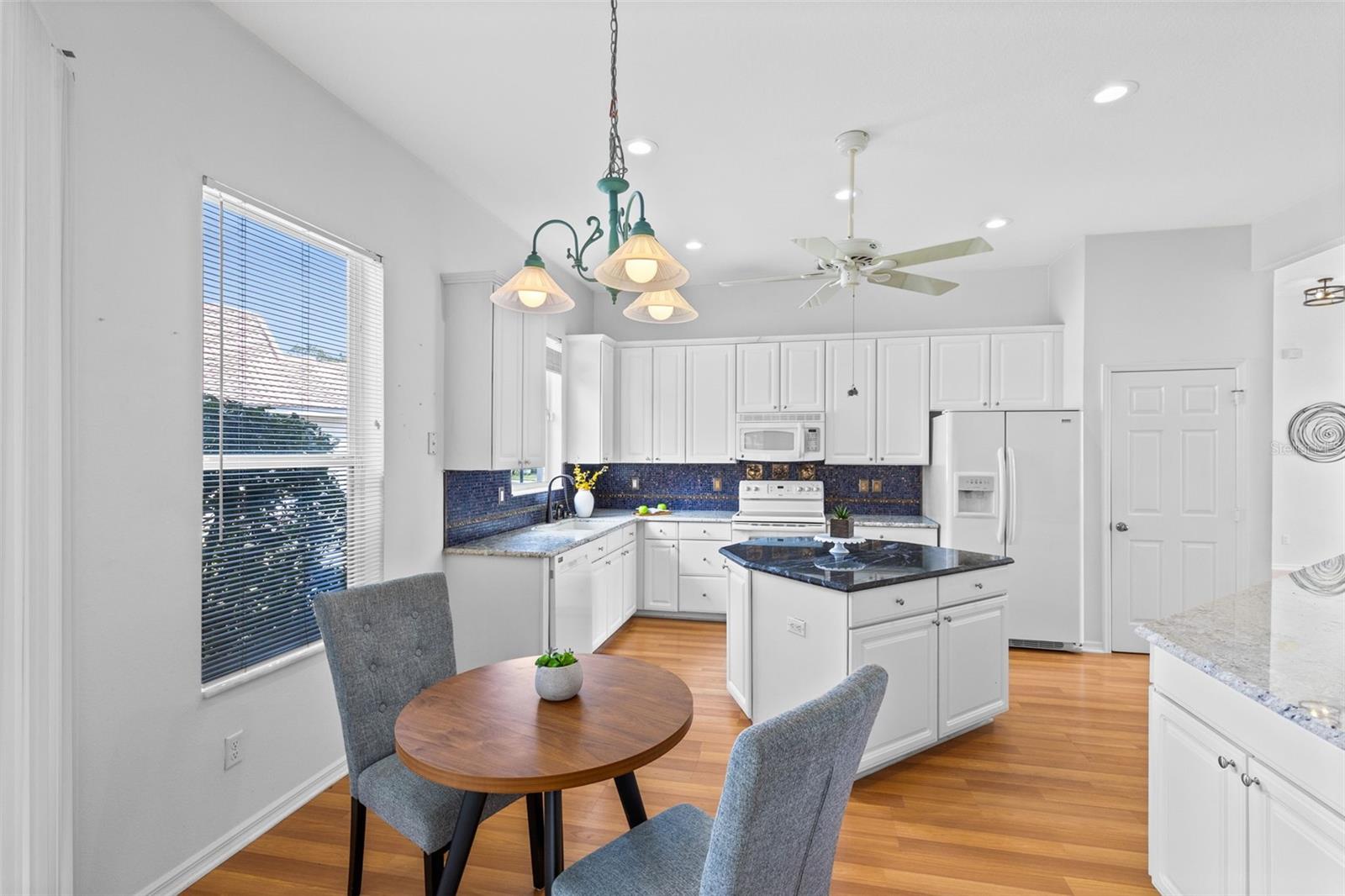 Image 18 of 30 For 905 Torrey Pine Drive