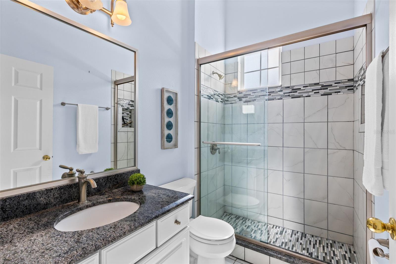 Image 4 of 30 For 905 Torrey Pine Drive