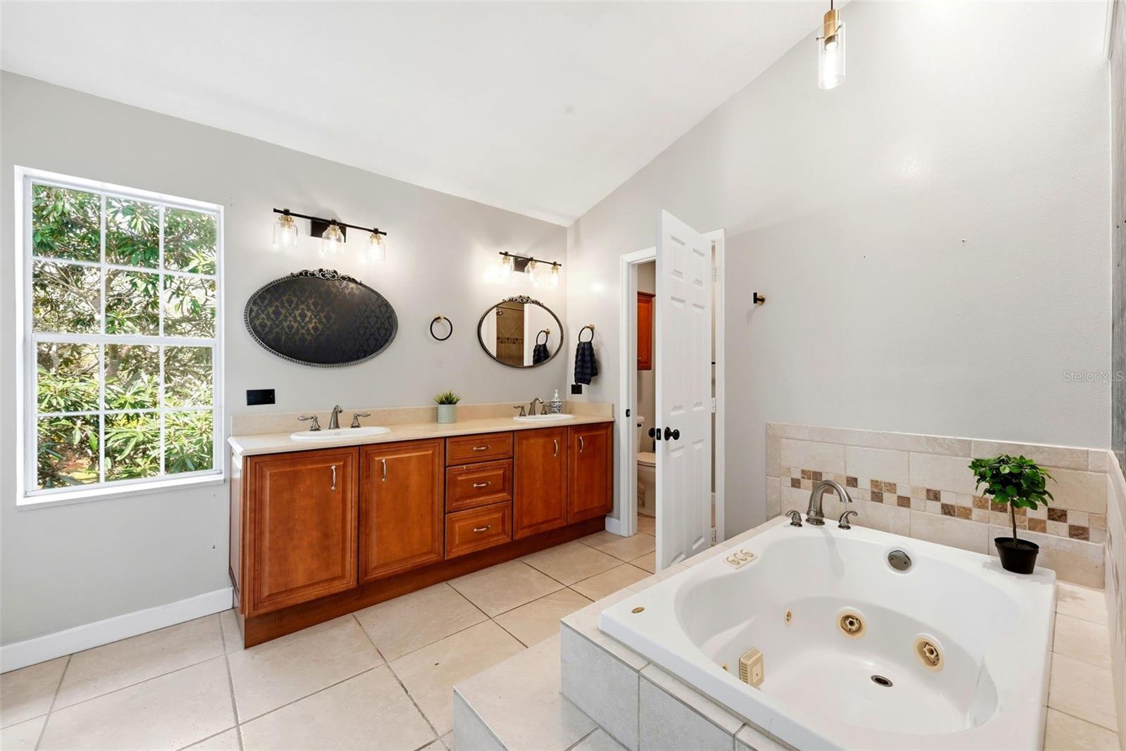 Image 30 of 50 For 1311 Olympia Park Circle