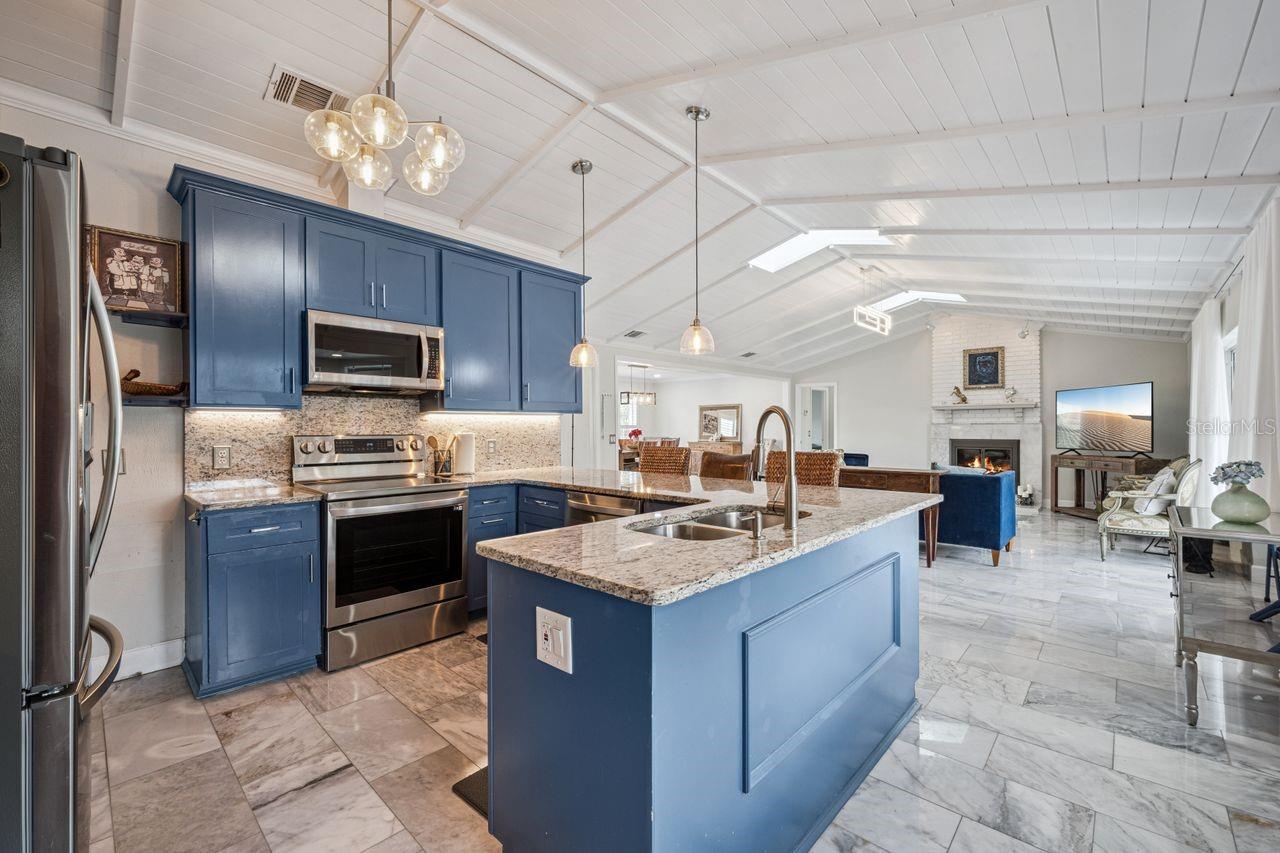 Image 10 of 48 For 8612 Lost Cove Drive